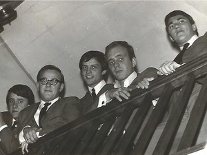 Photo no 4 j b and the playboys in suits looking down l
