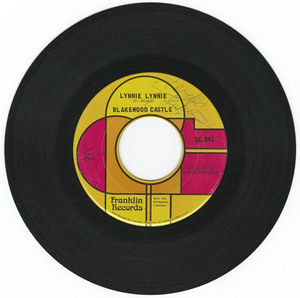 45 blakewood castle   lynnie lynnie vinyl 01