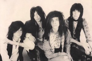 The throbs photo by bob gruen