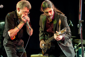 Mud dog new daisy theatre 1 1 arnie goodman hi res