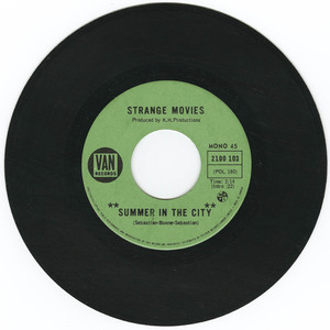 45 strange movies   summer in the city bw christine vinyl 01