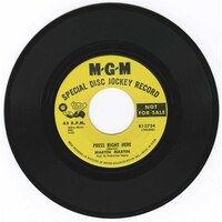 Press Right Here b/w Silly Poor Soul