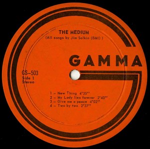 The medium st label 01 vg