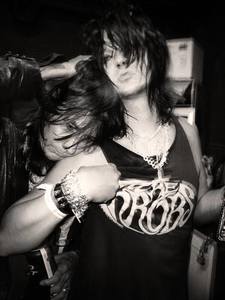 Ronnie sweetheart %28the throbs%29 with jyrki 69 %28the 69 eyes%29