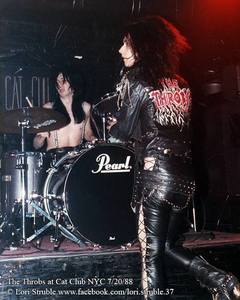 The throbs %28ronnie   sweetheart%29 at the cat club nyc july 1988.