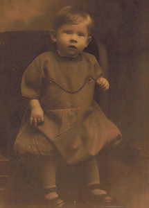 Cowell 1928 2yrs 600x839 1