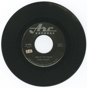 45 hazel mckirdy   end of the world bw mama didn't lie vinyl 01