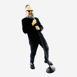 Benjamin russell singing leaning back with mic square hr 4000px