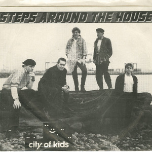 45 steps around the house   city of kids front